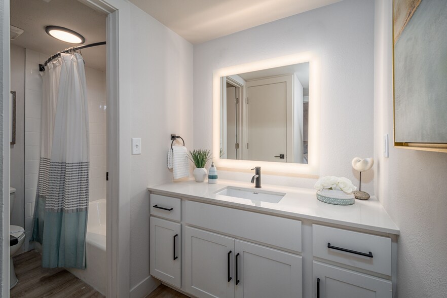More Photos Of 107 N B St, Salt Lake City Apartments For Sale