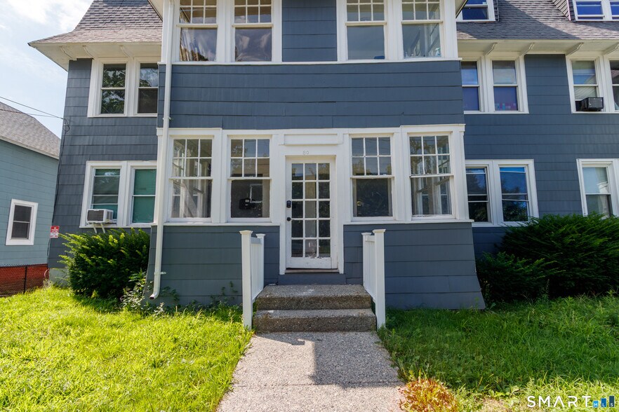 More Photos Of 80-82 Maple Ave, New London Apartments For Sale