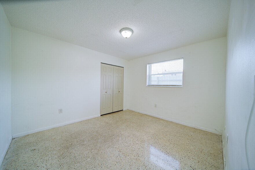 More Photos Of 7358 SW 23rd St, Miami Multifamily For Sale