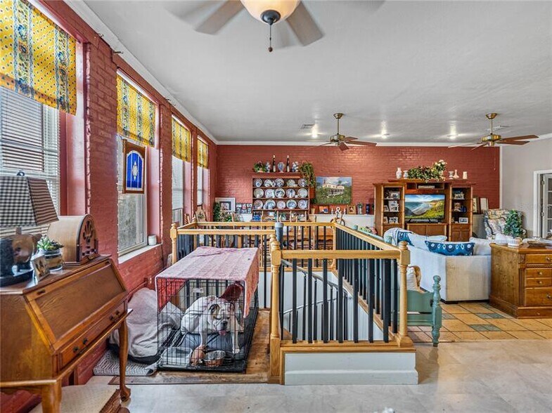 More Photos Of 135 S Central Ave, Bartow Storefront Retail Residential For Sale