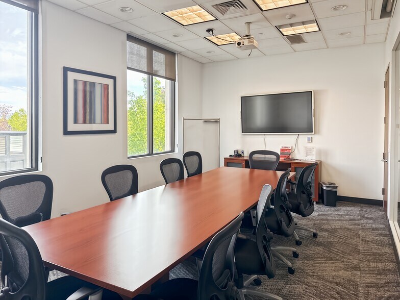 Primary Photo Of 3597 E Monarch Sky Ln, Meridian Coworking Space