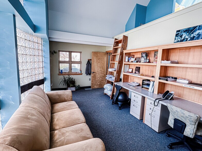 More Photos Of 4649 N Breton Ct SE, Grand Rapids Medical For Sale