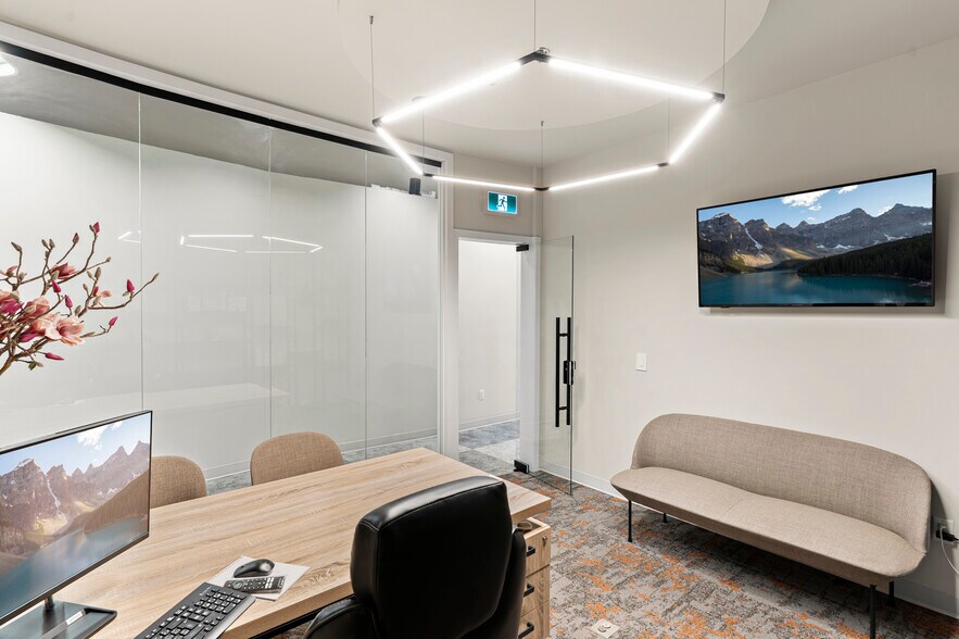 More Photos Of 4310 104 Ave NE, Calgary Storefront For Sale