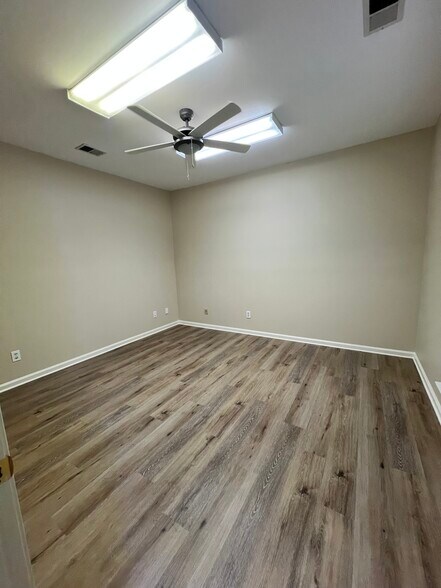 More Photos Of 2728 Chandalar Place Dr, Pelham Light Distribution For Lease