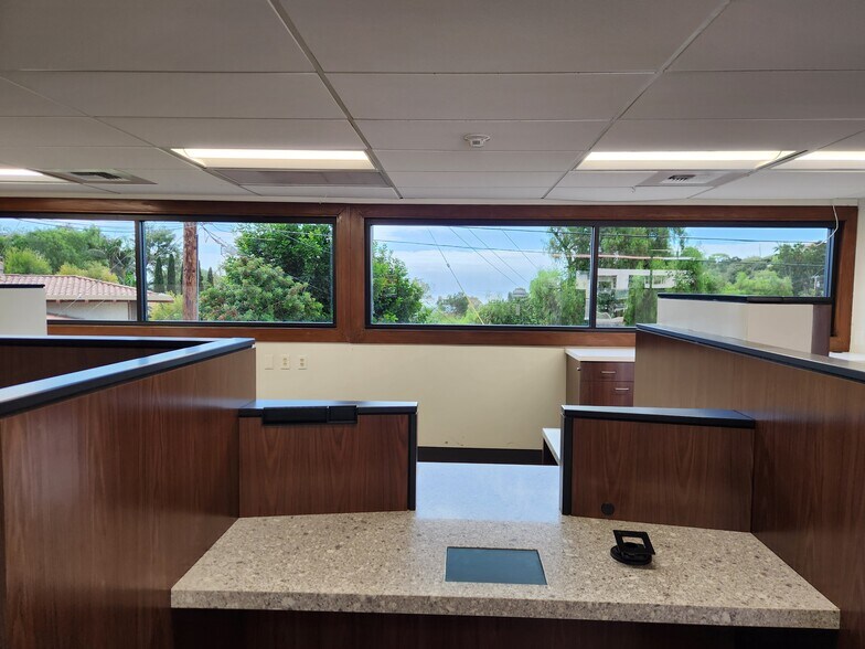 More Photos Of 20 Miraleste Plz, Rancho Palos Verdes General Retail For Lease
