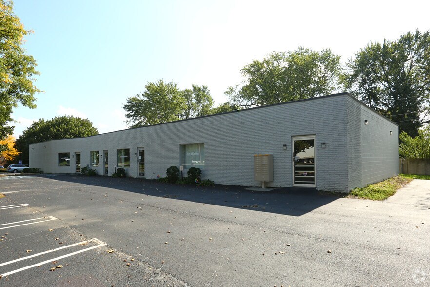 More Photos Of 38221 Plymouth Rd, Livonia Medical For Lease