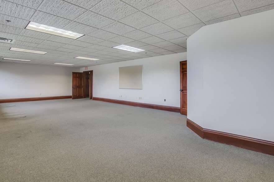 More Photos Of 12930 James St, Holland Medical For Sale