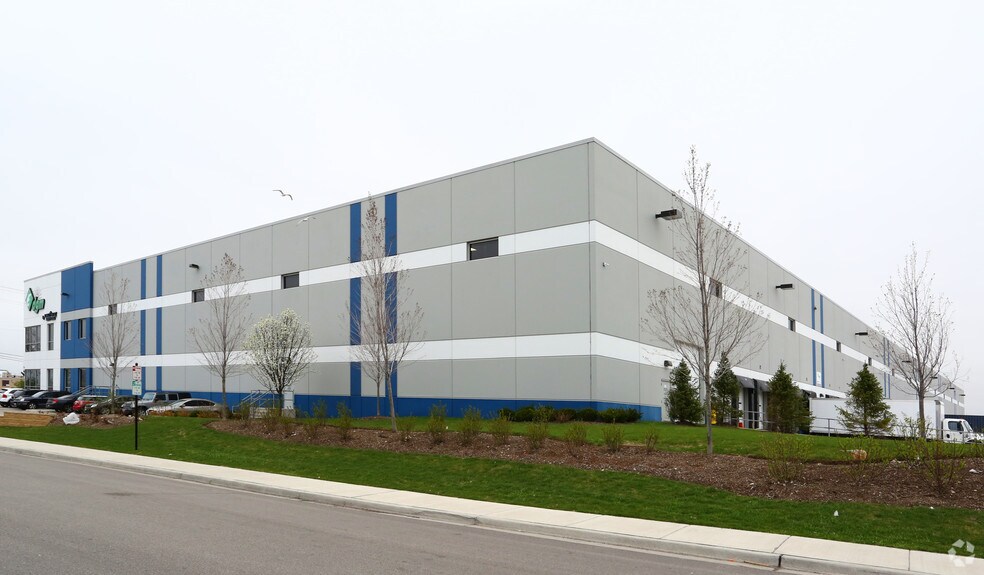 More Photos Of 2475 Touhy Ave, Elk Grove Village Distribution For Lease