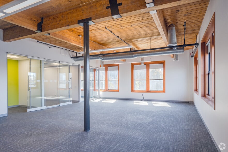 More Photos Of 1 Cedar St, Providence Unknown For Lease