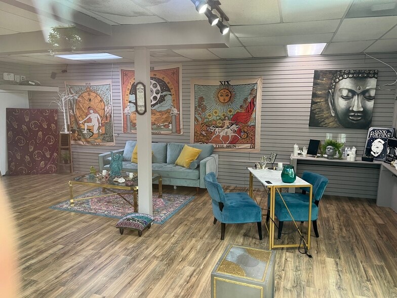 More Photos Of 7229 Little River Tpke, Annandale Storefront Retail Office For Sale