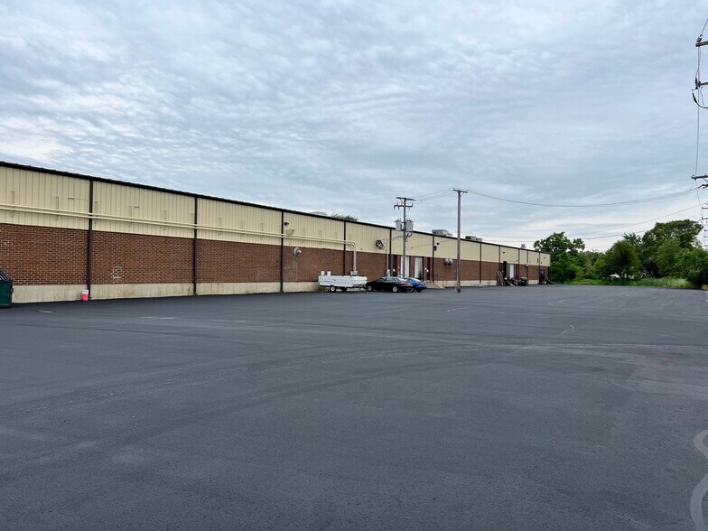 More Photos Of 740 Industrial Dr, Cary Manufacturing For Sale