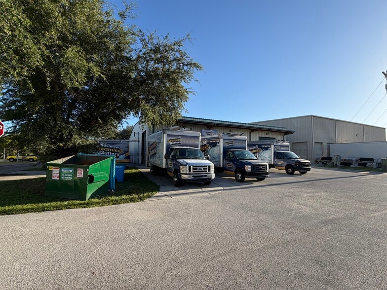 More Photos Of 7896 Interstate Ct, North Fort Myers Warehouse For Sale