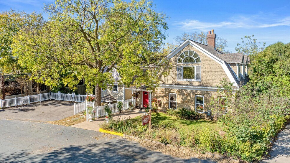 More Photos Of 305 River St, Osceola Hospitality For Sale