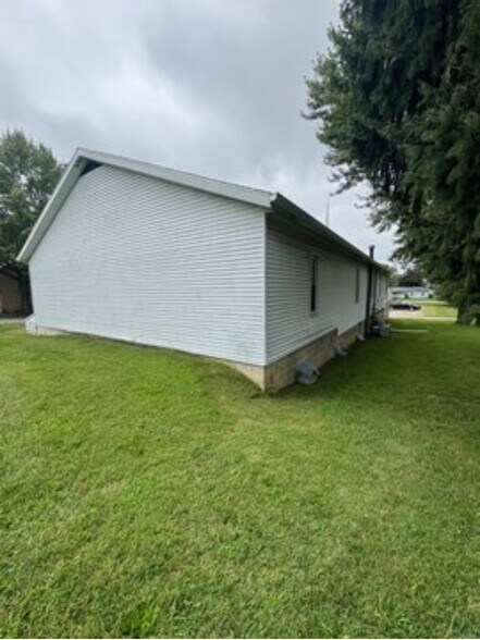 More Photos Of 115 S Pierce St, Crestline Religious Facility For Sale