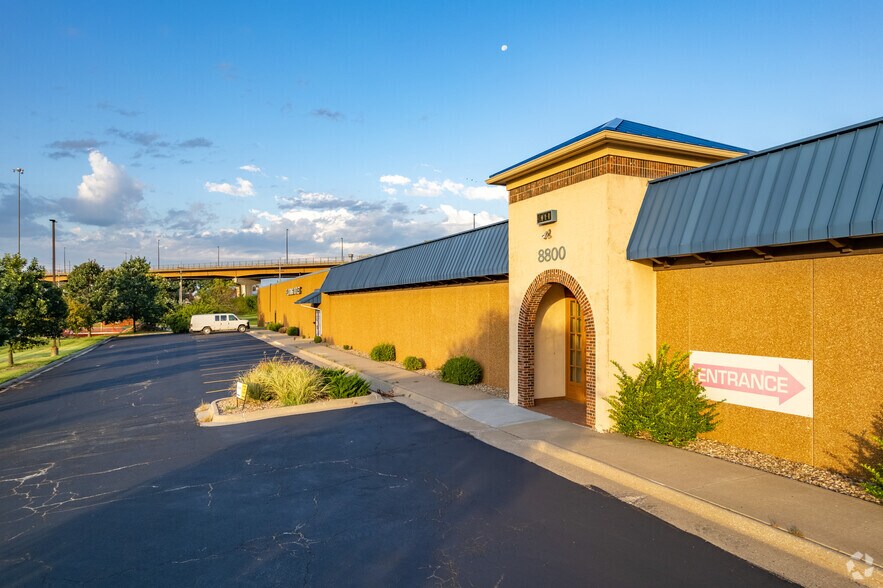 More Photos Of 8800-8850 Marshall Dr, Lenexa Freestanding For Lease