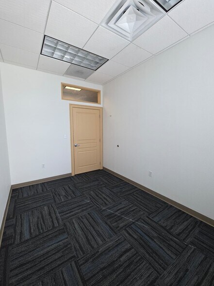 More Photos Of 1635 E Highway 50, Clermont Office For Lease