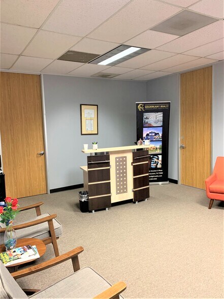 More Photos Of 9555 W Sam Houston Pky S, Houston Office For Lease