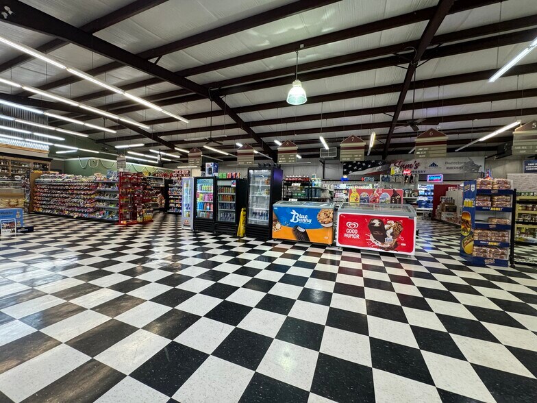 More Photos Of 9421 S Hwy 165, Woodworth Service Station For Sale