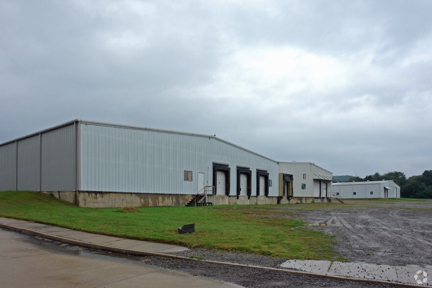 Primary Photo Of 1007 W Center St, Greenwood Manufacturing For Lease