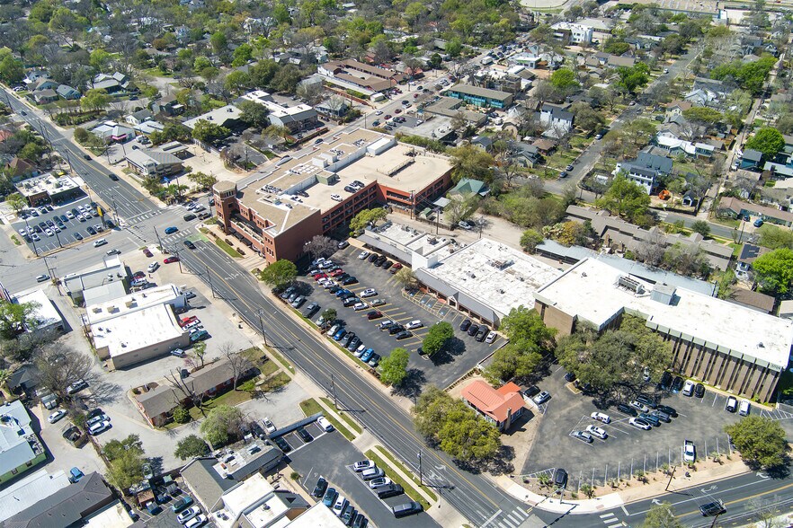 More Photos Of 3700-3708 Jefferson St, Austin Storefront Retail Office For Sale
