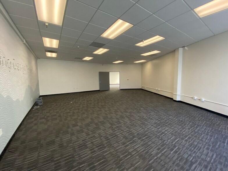 More Photos Of 970 Terra Bella Ave, Mountain View Research And Development For Lease