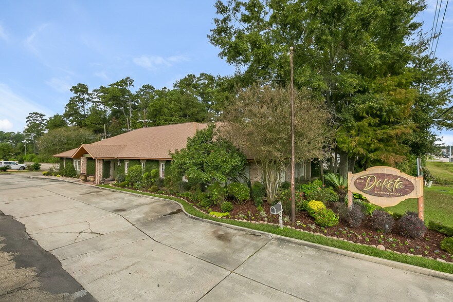 More Photos Of 629 N Highway 190, Covington Restaurant For Sale