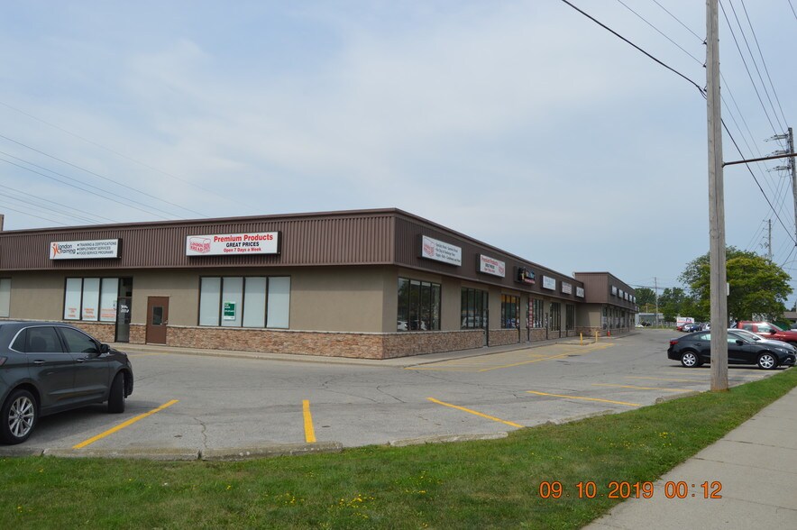 More Photos Of 317 Adelaide St S, London Storefront For Lease