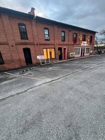 More Photos Of 3397 George st, York Freestanding For Lease