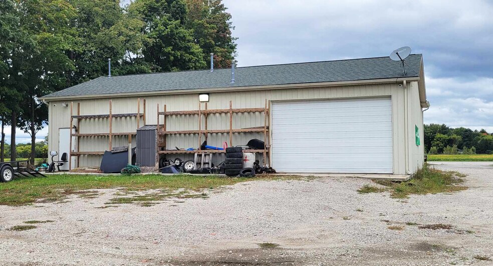 More Photos Of 3059 W Mount Morris Rd, Mount Morris Flex For Sale