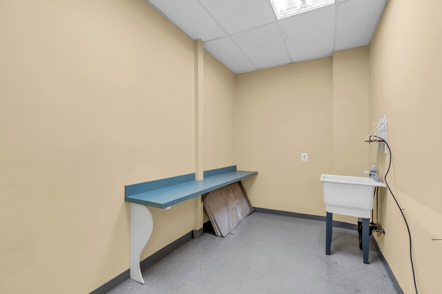 More Photos Of 2130 Highway 35, Sea Girt Medical For Sale