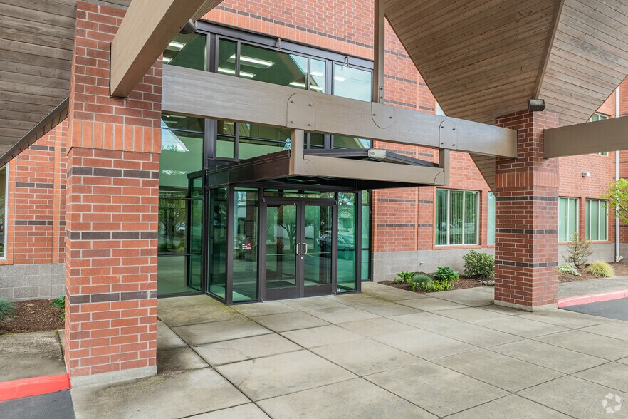 More Photos Of 1220 20th St SE, Salem Office For Lease