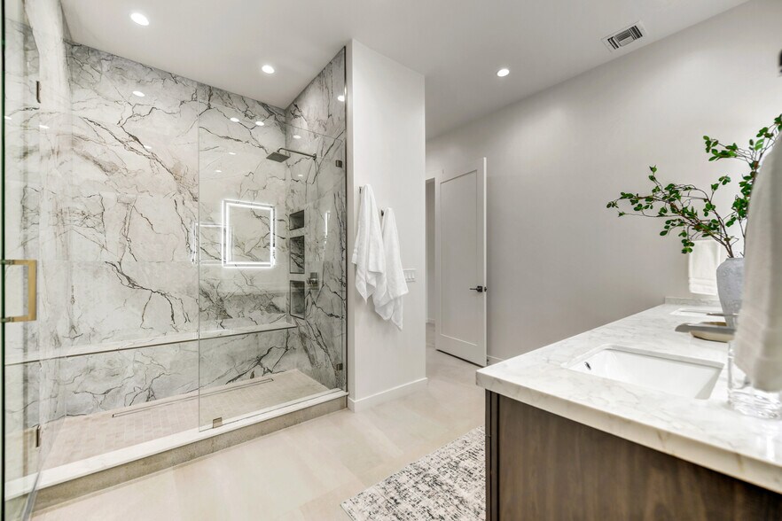 More Photos Of 6525 E Cave Creek Rd, Cave Creek Apartments For Sale