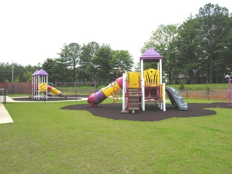 More Photos Of 6140 Atlanta Hwy, Alpharetta Daycare Center For Lease