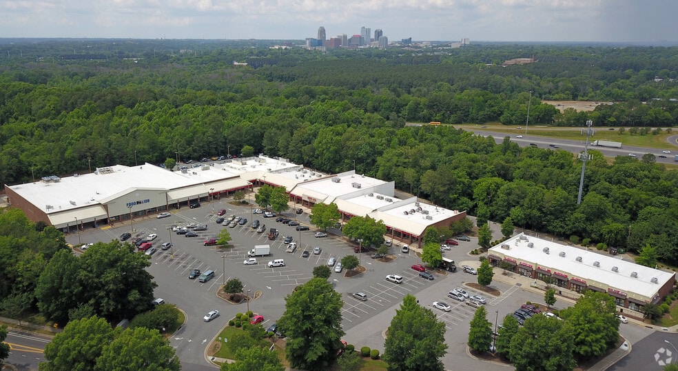 More Photos Of 1601 Cross Link Rd, Raleigh Freestanding For Lease