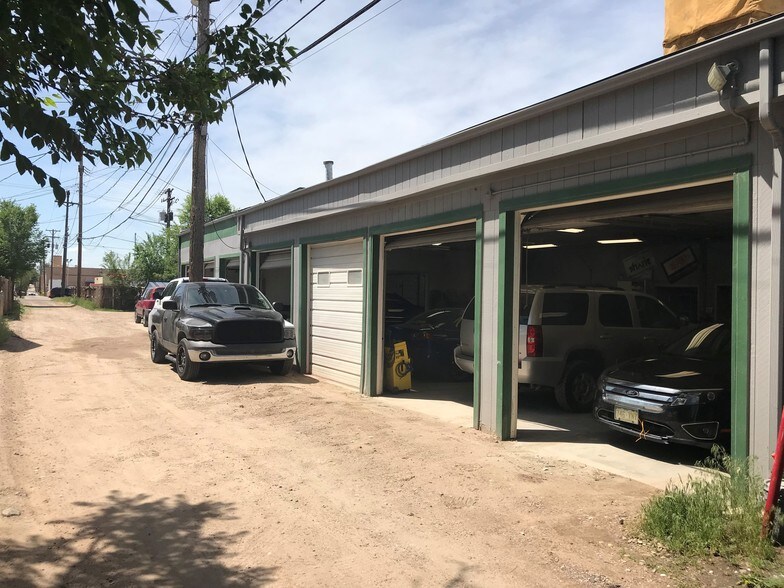 More Photos Of 4050 S Broadway, Englewood Auto Repair For Lease
