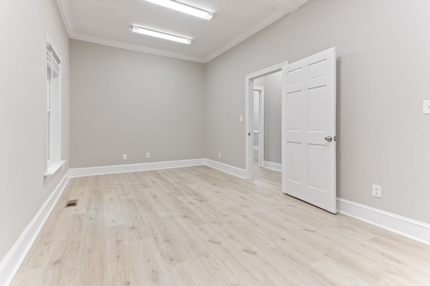 More Photos Of 3747 Benson Dr, Raleigh Office For Lease