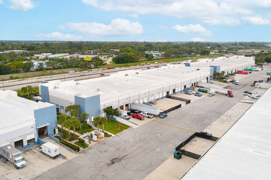 More Photos Of 475 N Cleary Rd, West Palm Beach Warehouse For Lease