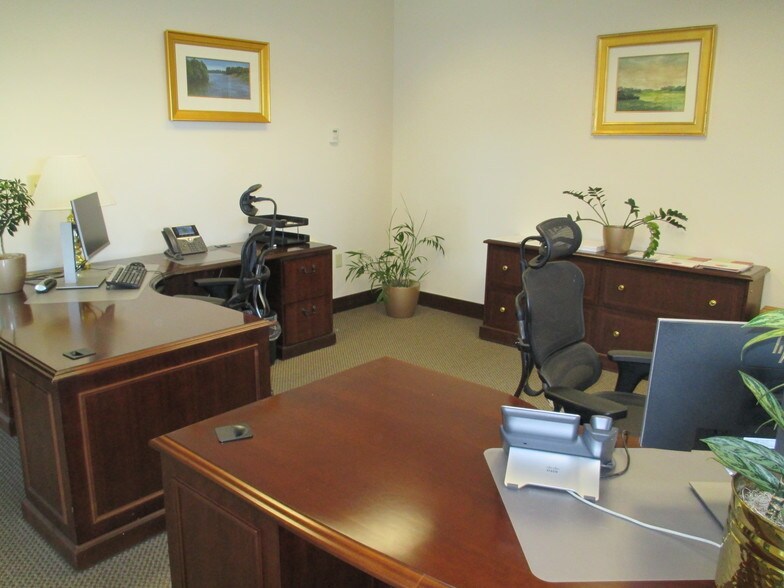 More Photos Of 1 Harbour Pl, Portsmouth Office For Lease