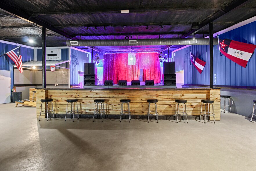 More Photos Of 1450 FM 279, Ben Wheeler Restaurant For Sale