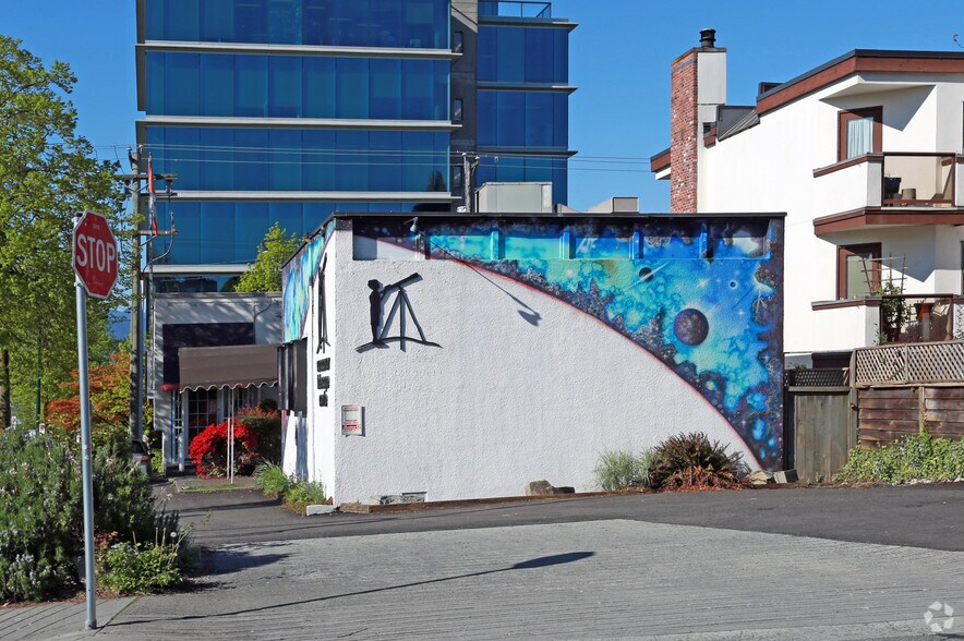 More Photos Of 2578 Burrard St, Vancouver Storefront For Lease