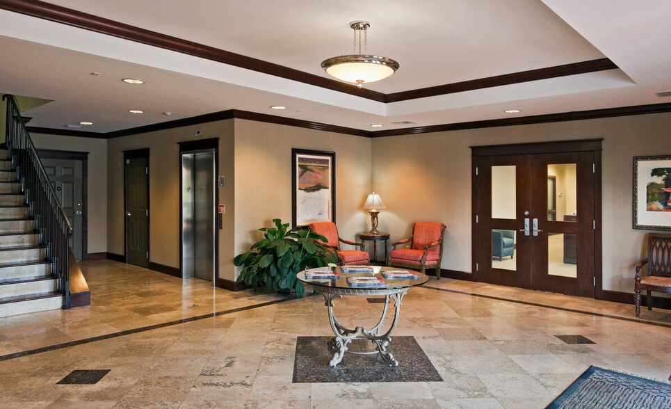More Photos Of 585 Grand Blvd, Destin Unknown For Lease