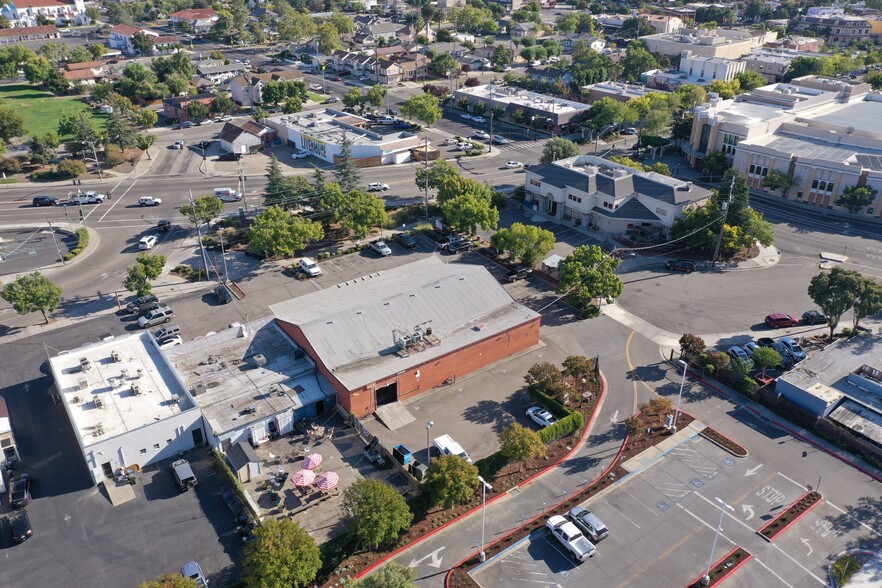 More Photos Of 2558 Old 1st St, Livermore Freestanding For Lease