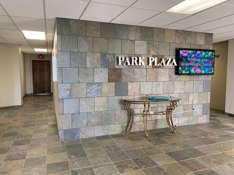 More Photos Of 301 S 70th St, Lincoln Office For Lease