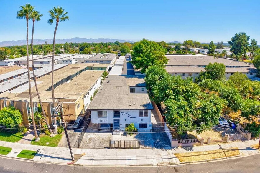 More Photos Of 6626 Darby Ave, Reseda Apartments For Sale