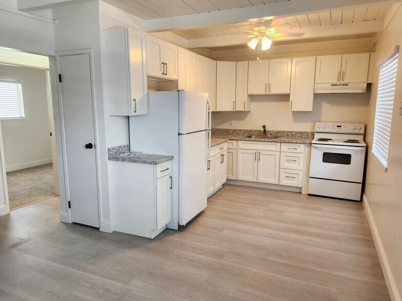 More Photos Of 1124 Union Ave, Fairfield Apartments For Sale