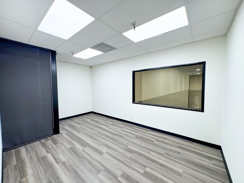 More Photos Of 12220 4th St, Rancho Cucamonga Warehouse For Lease