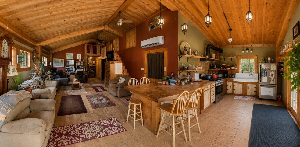 More Photos Of 304 Sutherland Rd, East Meredith Lodge Meeting Hall For Sale