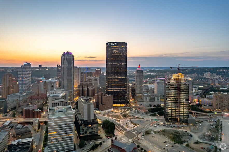 More Photos Of 600 Grant St, Pittsburgh Office For Lease