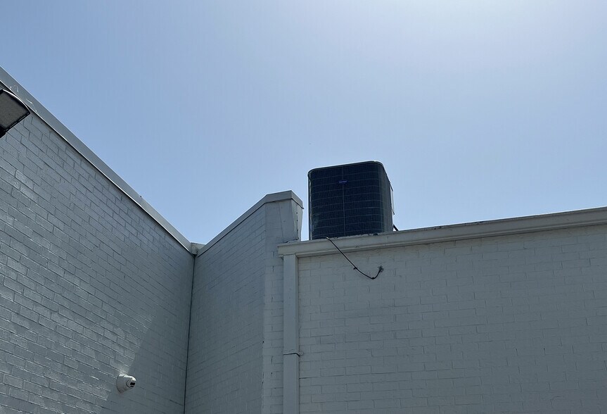 More Photos Of 16210 Clay Rd, Houston Auto Repair For Lease