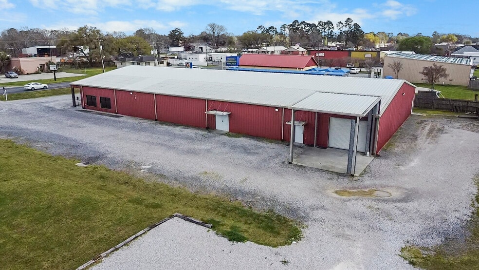More Photos Of 312 Westgate Rd, Scott Warehouse For Sale